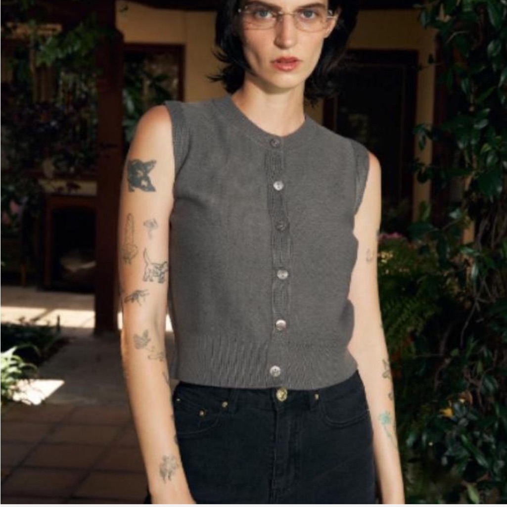 Fashion Brand Company  Sweater Vest  Gray